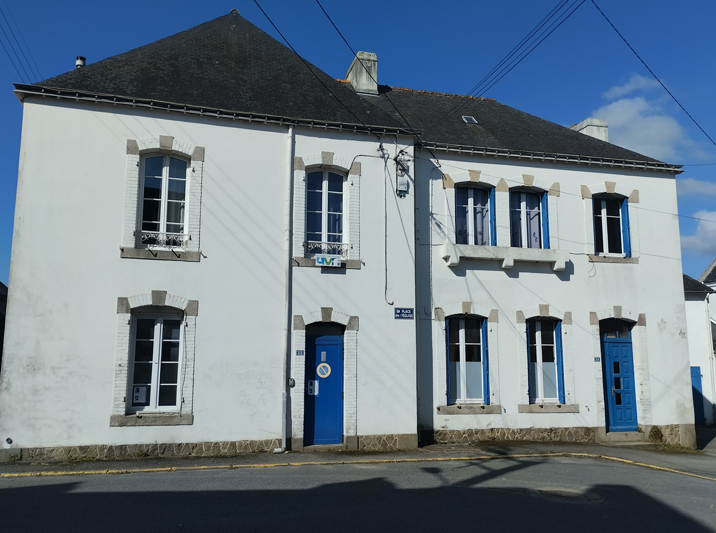 Salles de la place de l'église